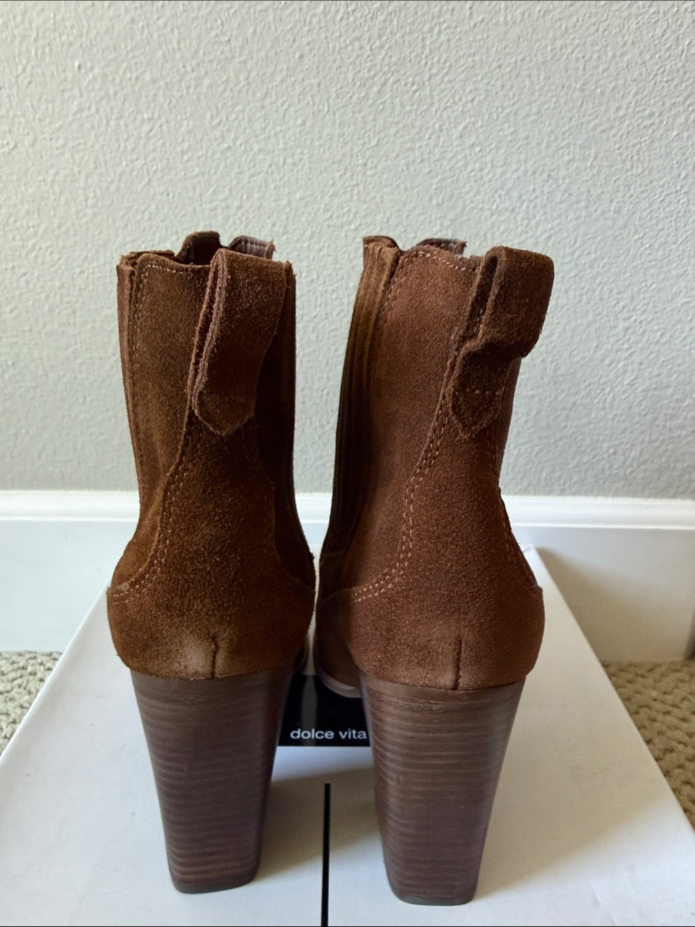 Dolce Vita Conway Acorn Suede Heeled Ankle Boots - Picture 3 of 7